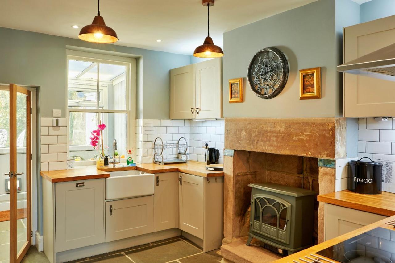 Finest Retreats - Peak View Villa Two Dales Exterior photo